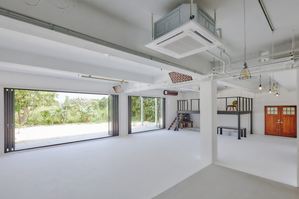 Studio White